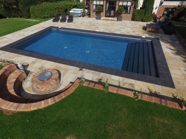 Fine Italian Porcelain Paving on Patio